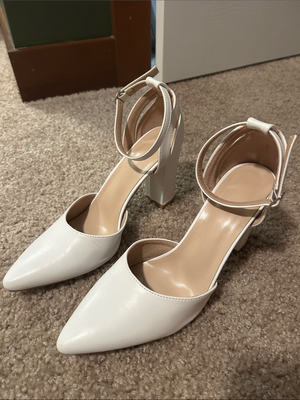 Ankle Strap Pointed Toe Block Heel Pumps - White
